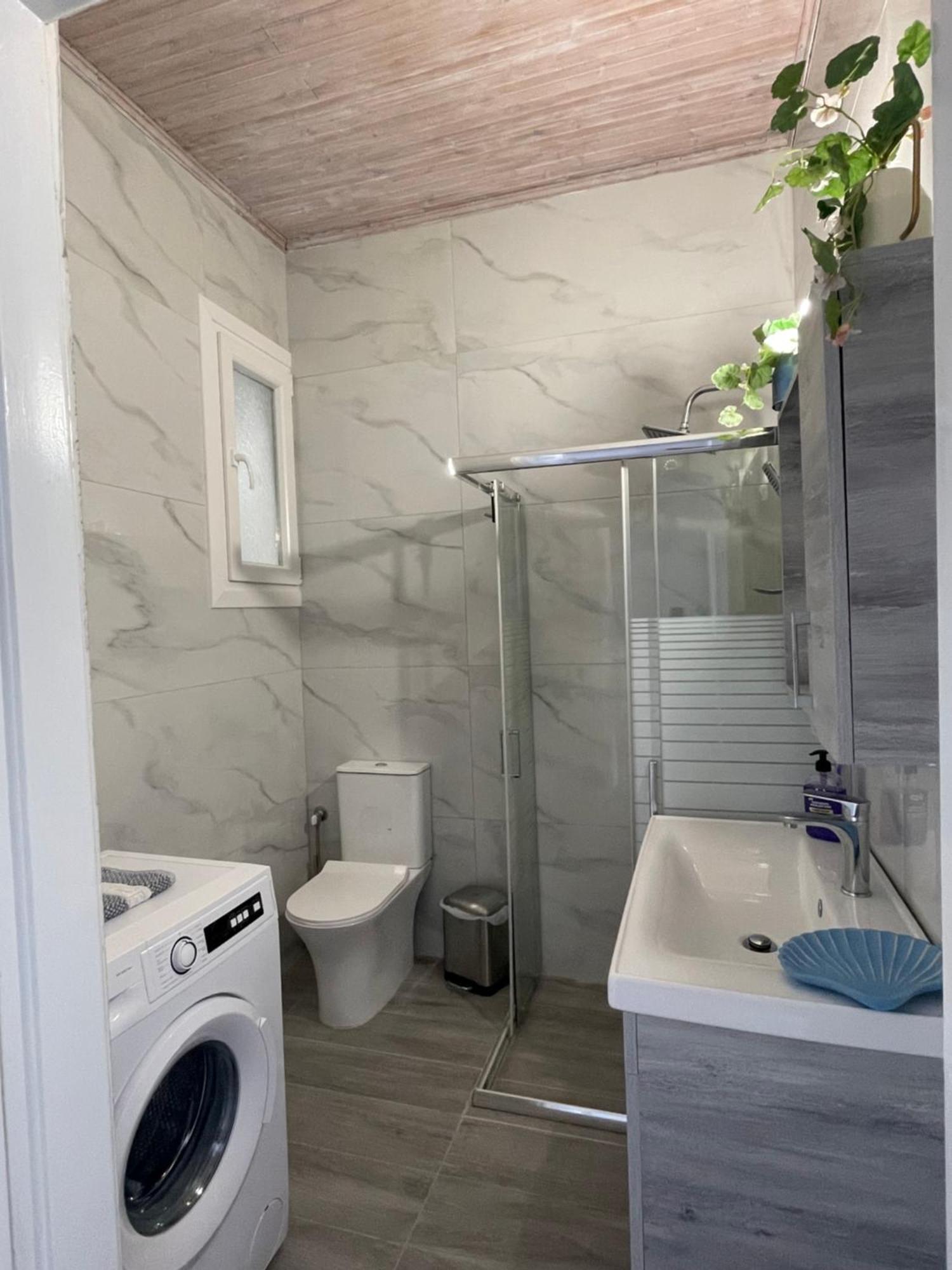 Aqua Mare Luxury Apartments Amfilochia Luaran gambar